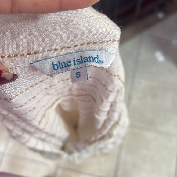 Women's Pink Button-Up Top - Picture 7 of 8